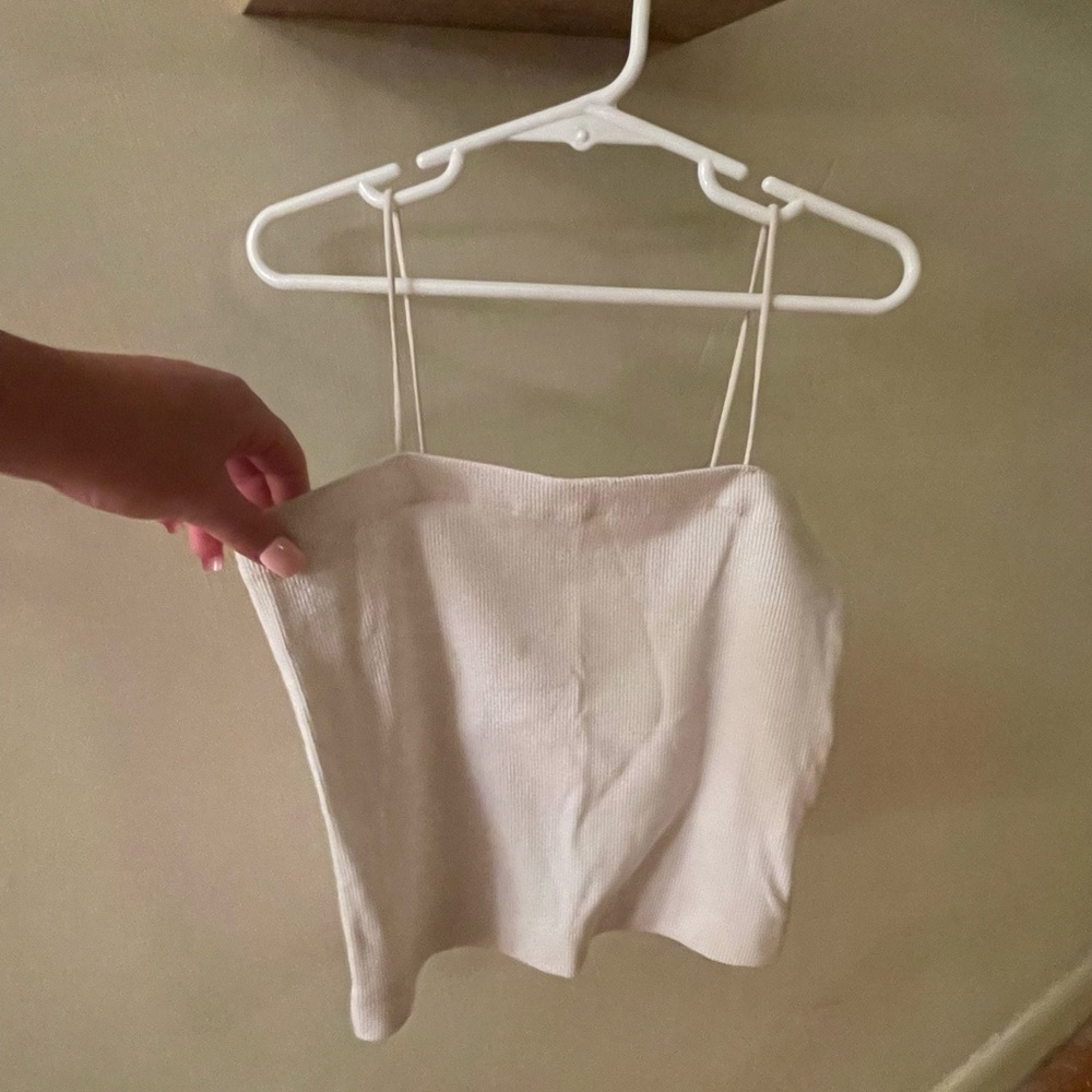 White crop top size s
